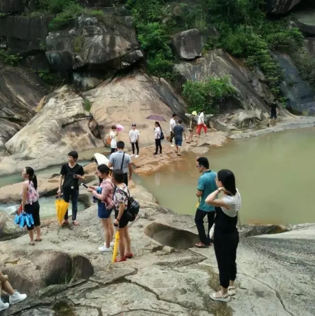 绿岛晴岚,享受高负离子的纯天然氧吧;传统潮俗,体验昔日农家风情;缤纷